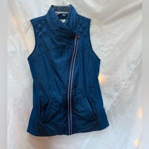 Lululemon size 6 Women's Reversible Quilted Vest